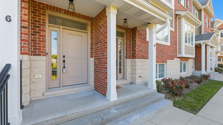 416 N Cass Avenue 6  Westmont IL 60559 photo