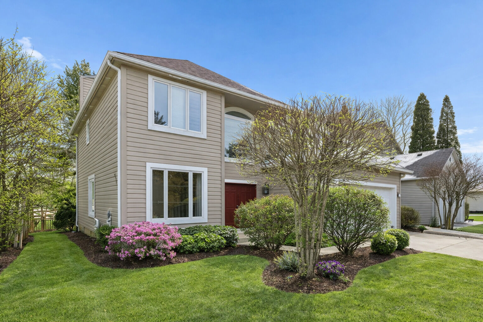 Property Photo: 980 Half Day Road IL 60035