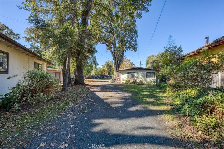 Property Photo:  14043 Lakeshore Drive 7  CA 95422 