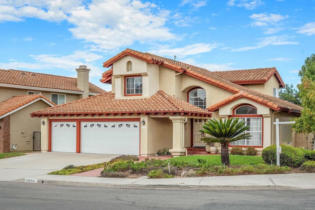 Property Photo:  13894 Camino Del Suelo  CA 92129