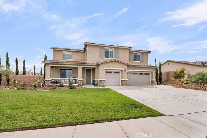 Property Photo:  9510 Alta Cresta  CA 92508