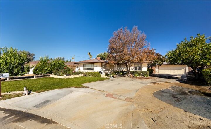 Property Photo:  3660 Vista Way  CA 92544