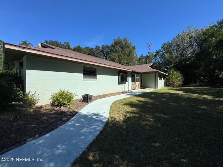 Property Photo:  229 Davis Lake Road  FL 32177