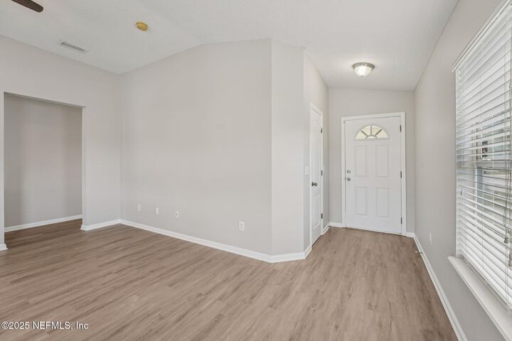 Property Photo:  1068 Morning Light Road  FL 32218 