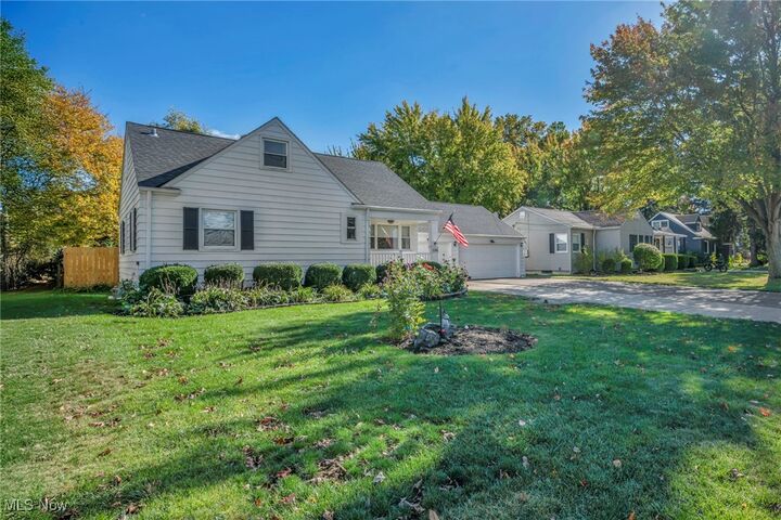 Property Photo:  3285 Stoney Ridge Road  OH 44011