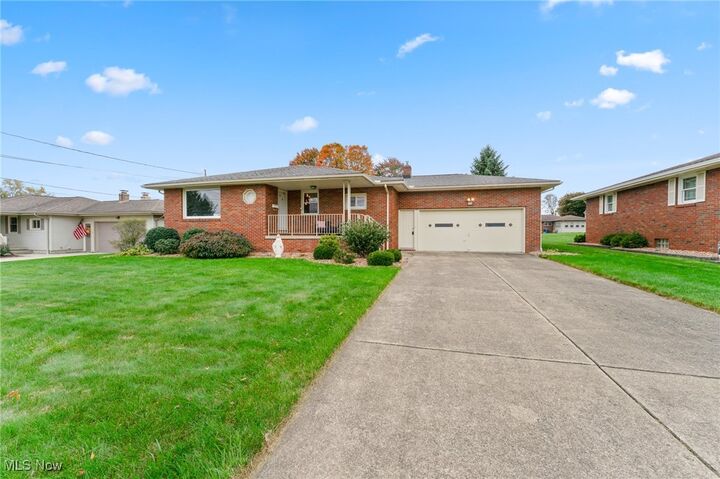 Property Photo:  576 W Harvey Street  OH 44471