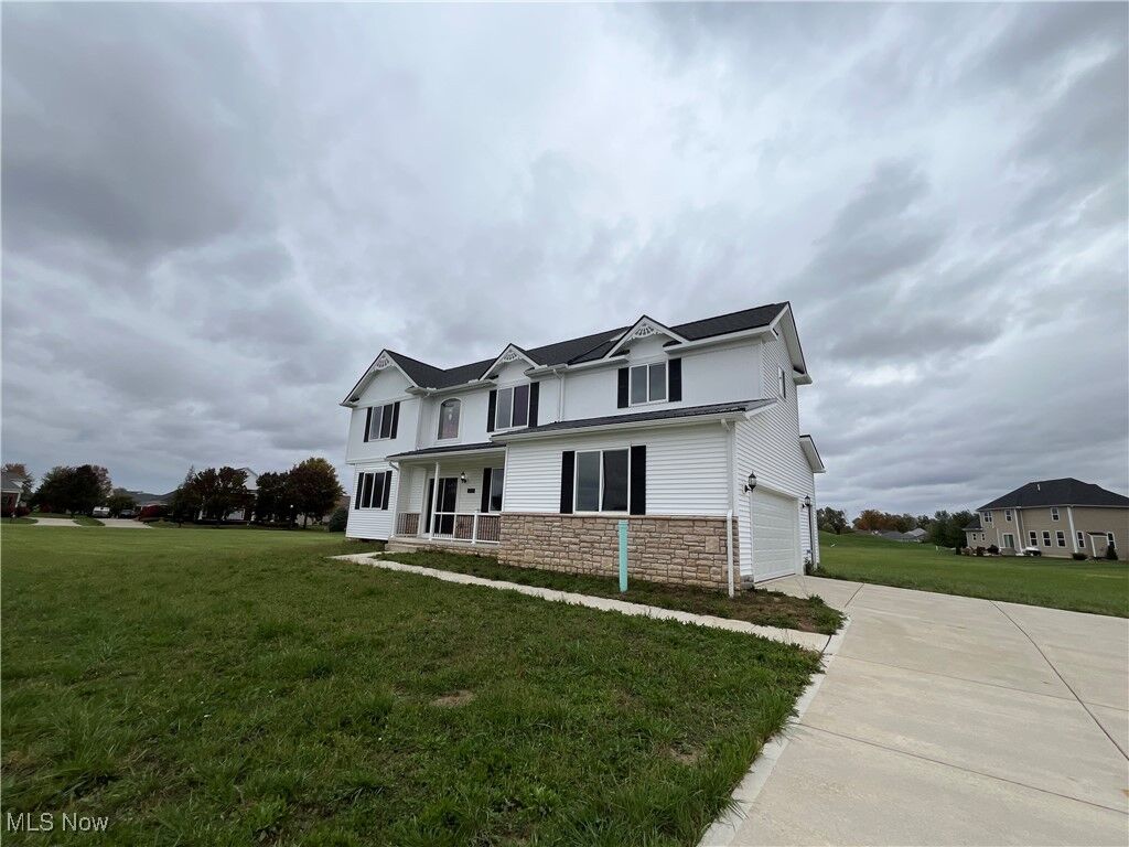 Property Photo:  548 William Street  OH 44050 
