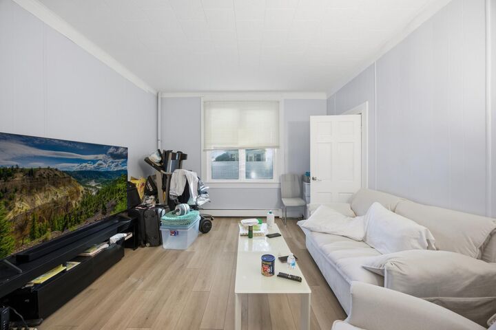 Property Photo:  873 Sherburne Avenue  MN 55104