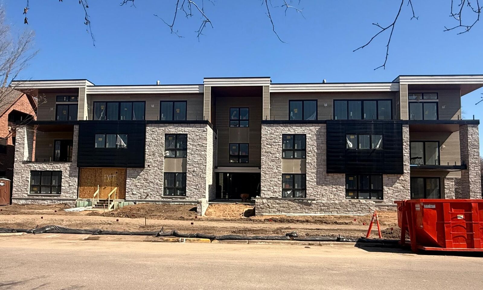 Property Photo:  150 Broadway Avenue S 2A  MN 55391 