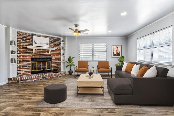 Property Photo:  510 Post Oak Lane  TX 75002