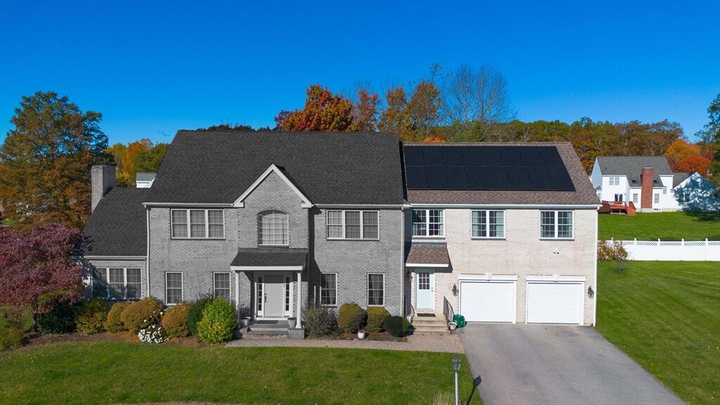 Property Photo: 31 Blackthorn Drive 0 MA 01609