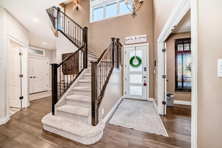 Property Photo:  92 Allwright Close  AB T4R 3J8