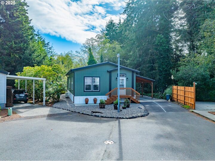 Property Photo:  565 Shorepines Ct  OR 97420
