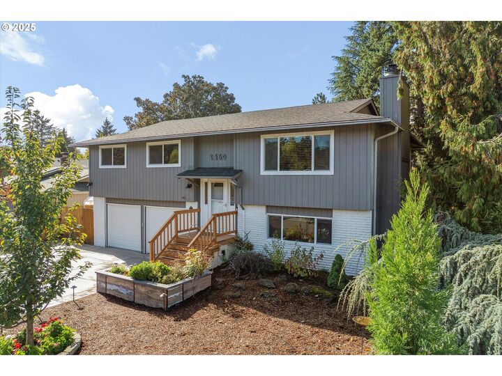 Property Photo:  1460 Cornell Ave  OR 97027
