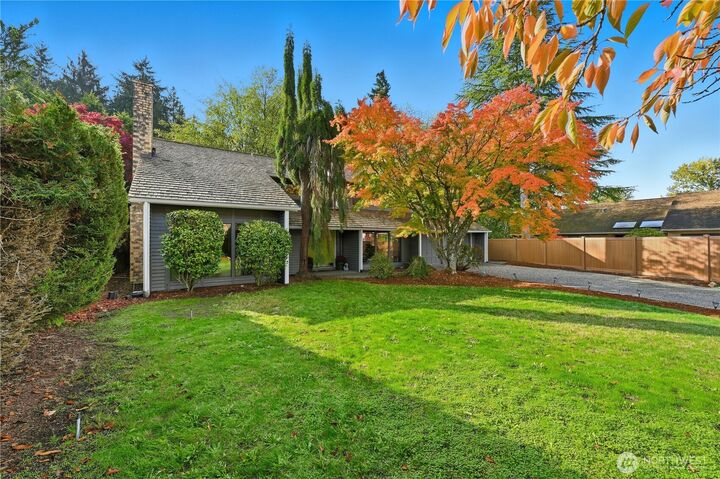 Property Photo:  6520  146th Street SW  WA 98026 