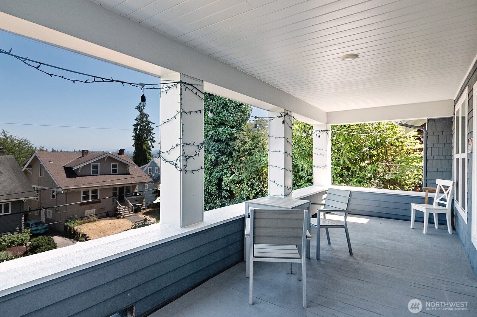 Property Photo:  5037  21st Avenue NE  WA 98105