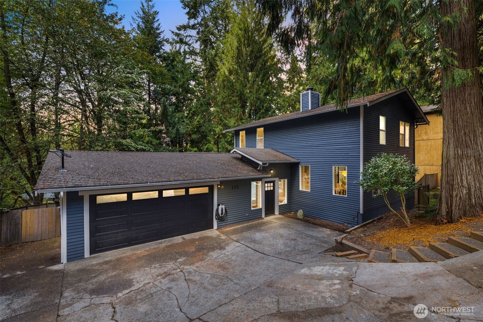 Property Photo:  775  Highwood Drive SW  WA 98027 