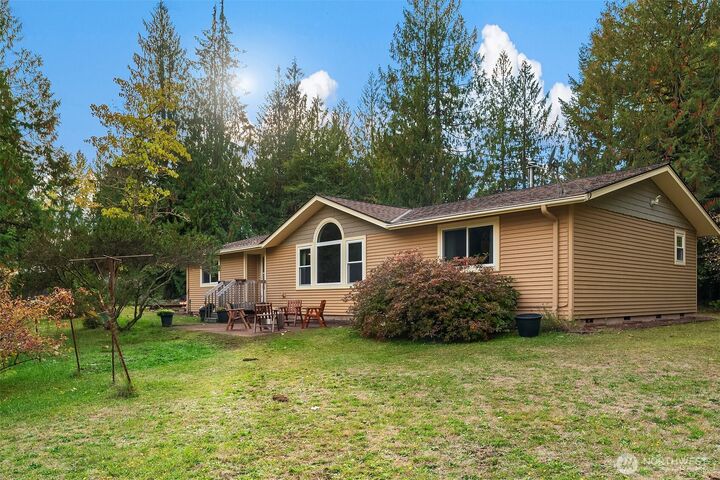 Property Photo: 5817 E 398th WA 98328