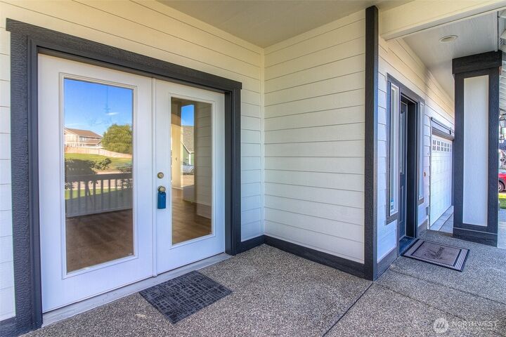 Property Photo: 1806 W Clearview Drive WA 98926