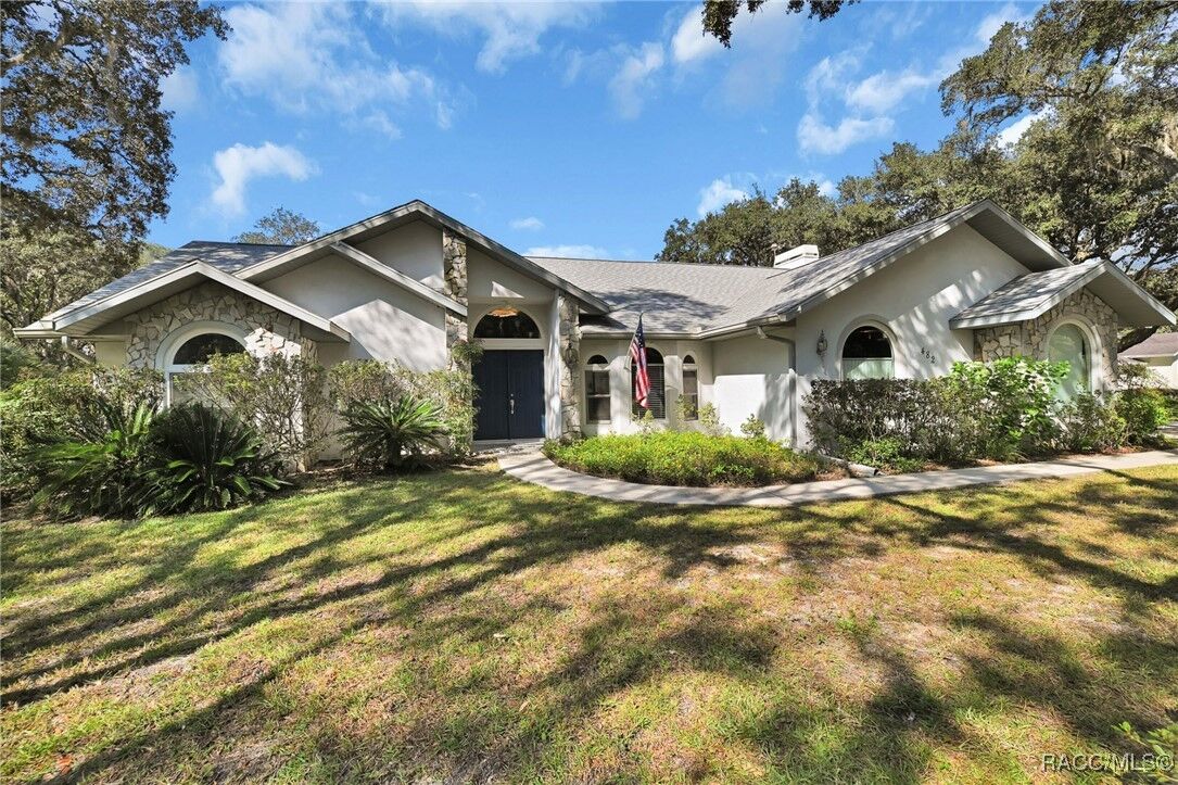 Property Photo:  482 N Indianapolis Avenue  FL 34442 