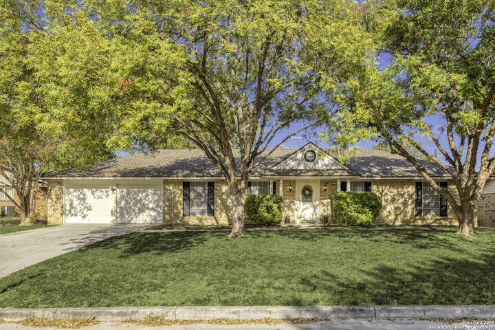 Property Photo:  112 Suncliff  TX 78148 