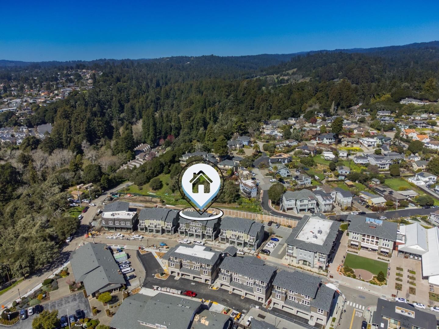 Property Photo:  126 Aptos Village Way 2  CA 95003