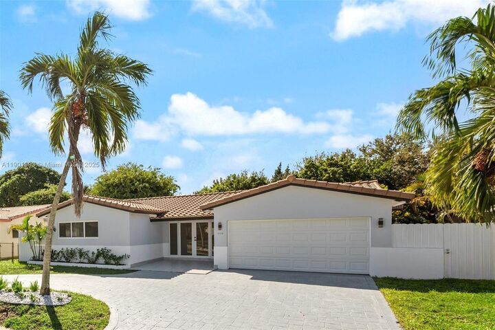 5512 Grant St  Hollywood FL 33021 photo