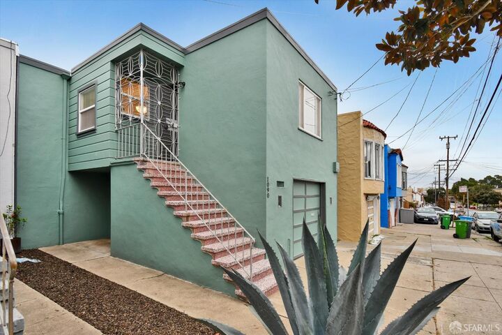 Property Photo: 1090 Gilman Avenue CA 94124