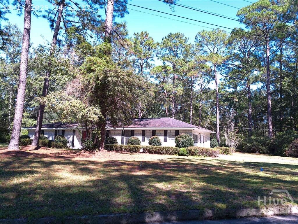 Property Photo: 301 Lakeview Drive GA 31313