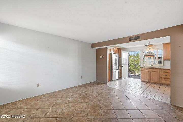 Property Photo:  425 S Paseo Cerro C  AZ 85614 