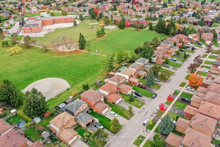 Property Photo:  12 Burke Drive  ON L4N 7J3