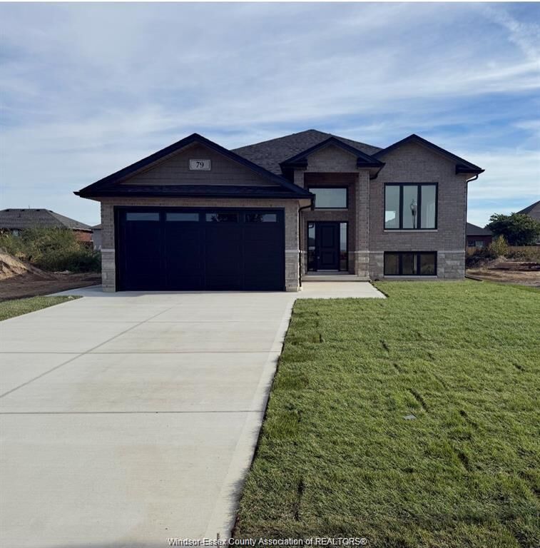 Property Photo:  75 Fenceline  ON N7M 0V7