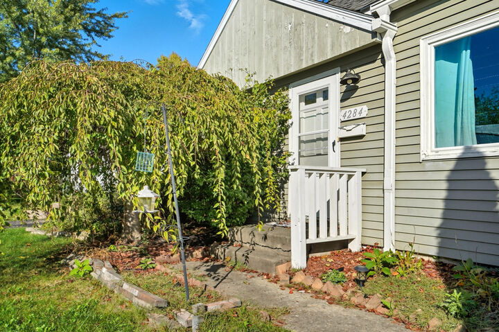 Property Photo: 4284 Beechgrove Drive OH 43123