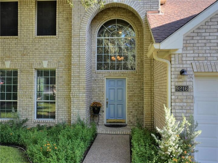 Property Photo: 9216 Evening Primrose Path TX 78750