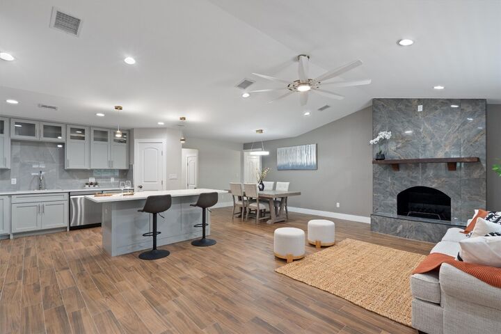 Property Photo:  803 Glen Road  TX 78753 