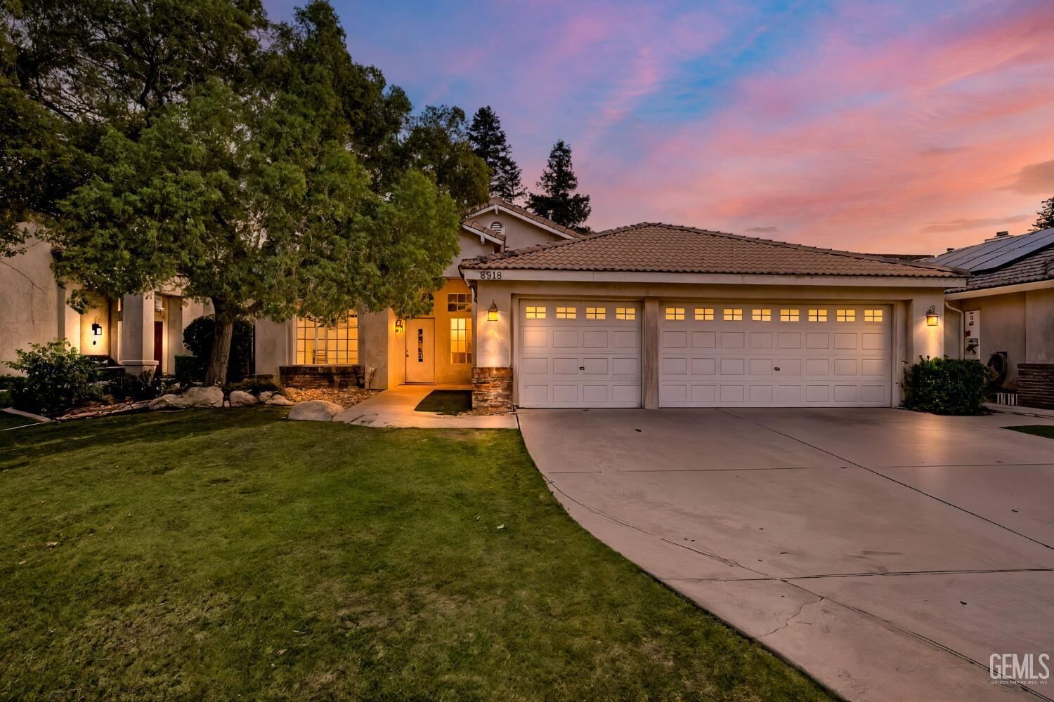 Property Photo:  8918 Red River Court  CA 93312