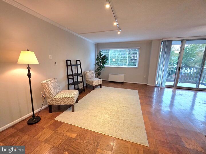 2059 Huntington Avenue 312  Alexandria VA 22303 photo
