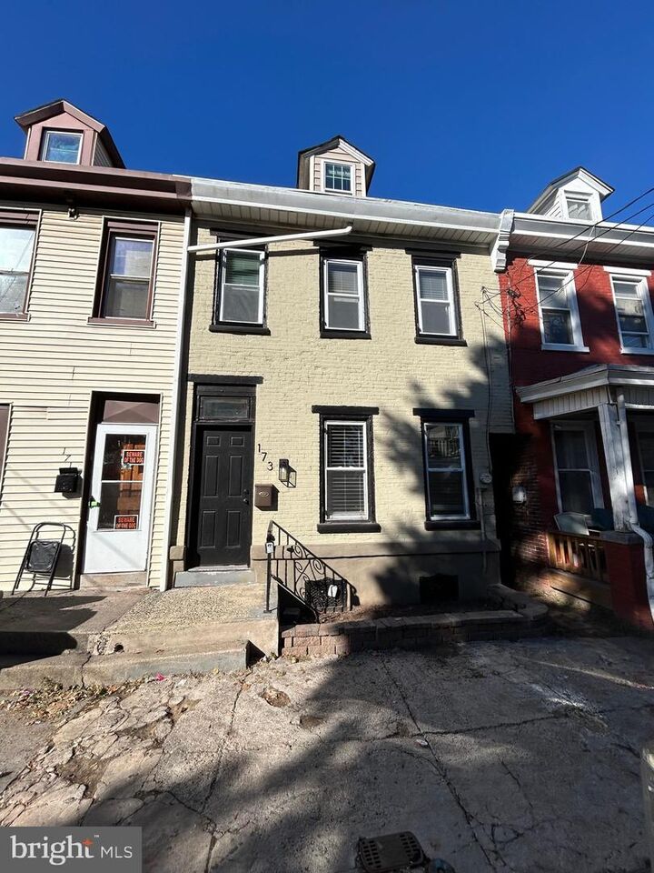 Property Photo:  173 N Franklin Street  PA 19464