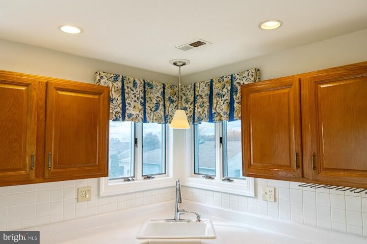 Property Photo:  3 Deep Hollow Lane N  NJ 08022