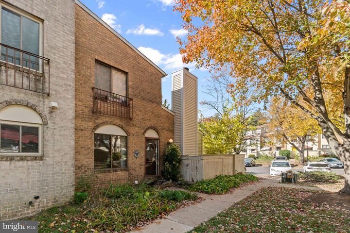 Property Photo:  20205 Gentle Way  MD 20886