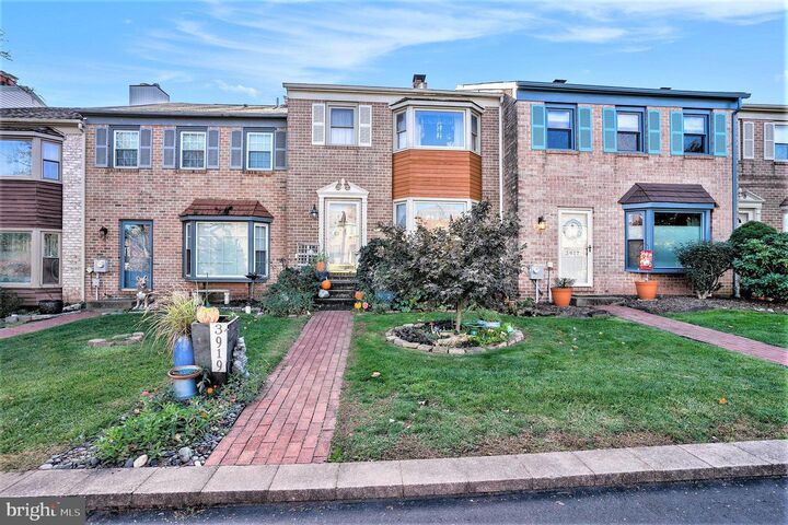 3919 Gatehouse Lane  Skippack PA 19474 photo