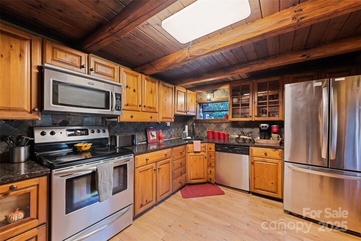 Property Photo:  12 Victoria Rose Lane  NC 28785