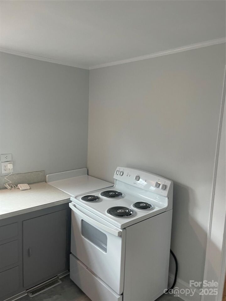 Property Photo:  1050 Julian Road  NC 28146