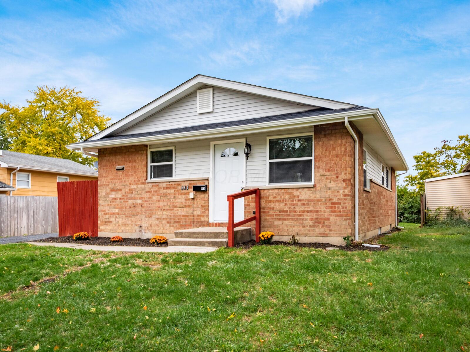 Property Photo:  164 Alice Rita Street  OH 43228