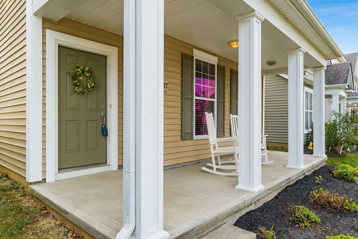 Property Photo:  7887 Ashenden Drive  OH 43004