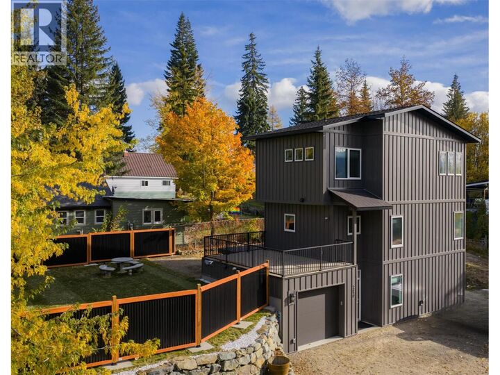 2690 Monte Christo Street  Rossland BC V0G 1Y0 photo