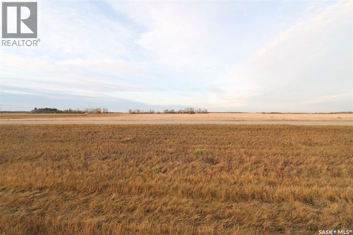 Property Photo:  805 Main Street  SK S0A 0L0 