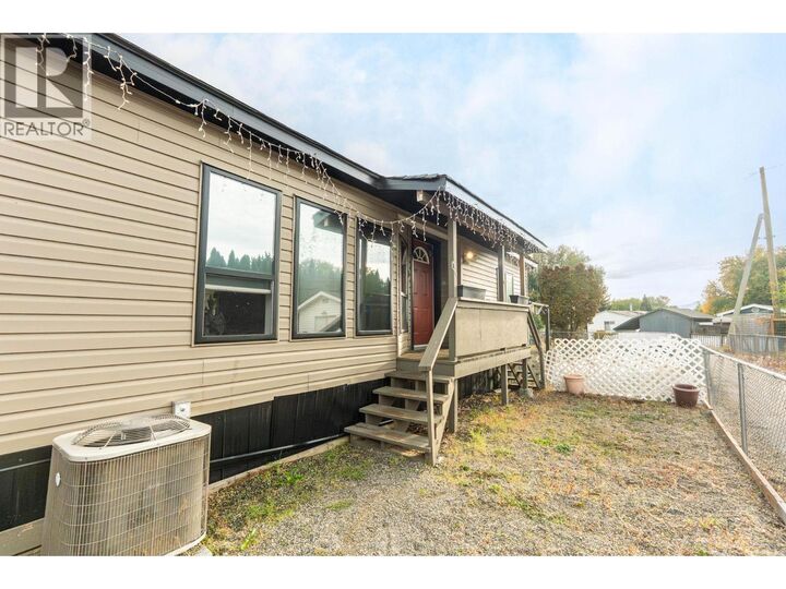 Property Photo:  2005 Boucherie Road 98  BC V4T 1R4