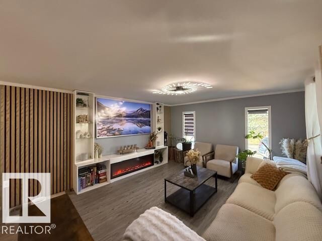 Property Photo:  25 Ridgeway Drive NW  AB T6P 1G4