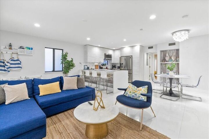 Property Photo:  2911 N Ocean Dr  FL 33019